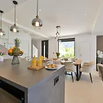 Oasis וילה טרוגיר