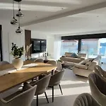 Oasis וילה טרוגיר