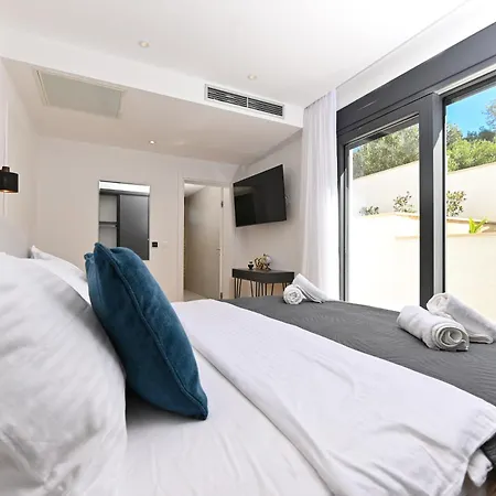 Oasis Villa *