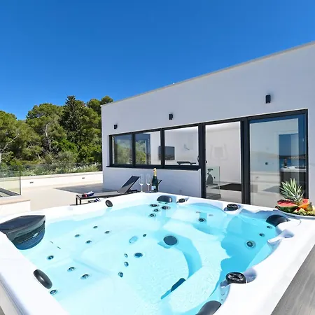 Oasis Villa *