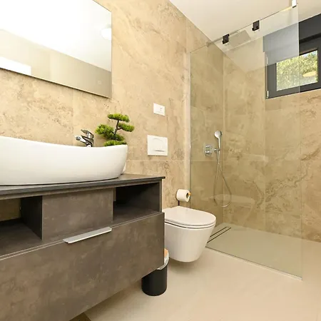 Oasis Villa