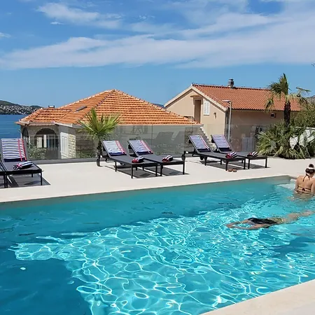 Oasis * Trogir
